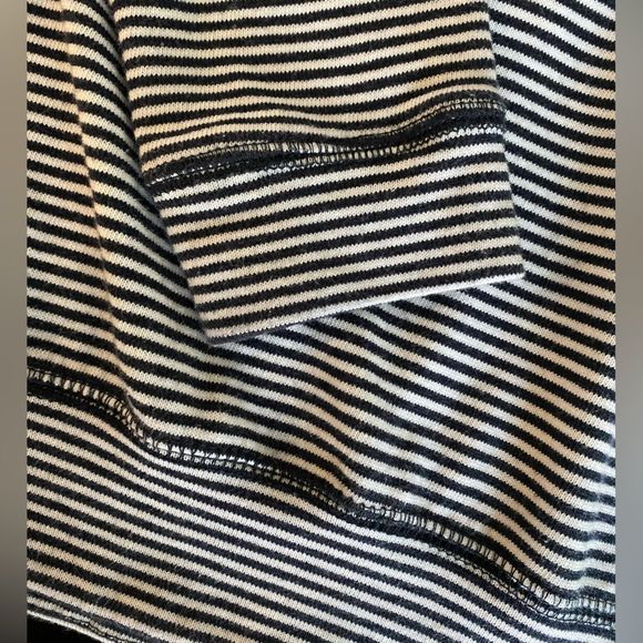 Enza hooded sweatshirt with pull string striped White and Navy Size L (Large) - Picture 5 of 10